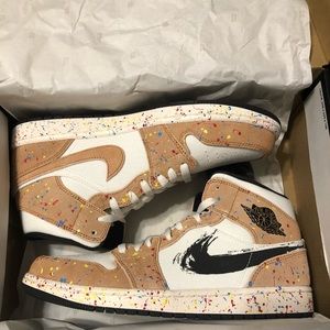 Nike AJ 1 Mid tops Brushstroke